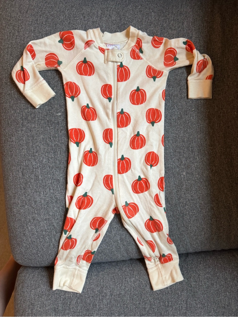 Hanna Andersson HannaJams Hannaween Cream and Orange Pumpkin Print - Sz 18-24 mo